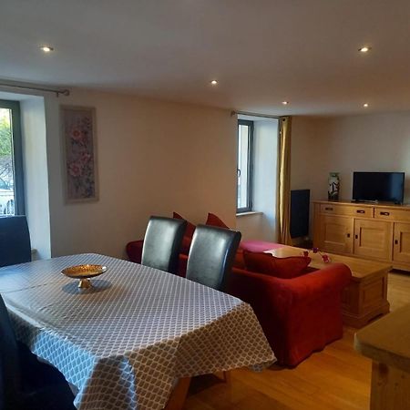 Appartement Centre Du Village Brides Les Bains Екстериор снимка