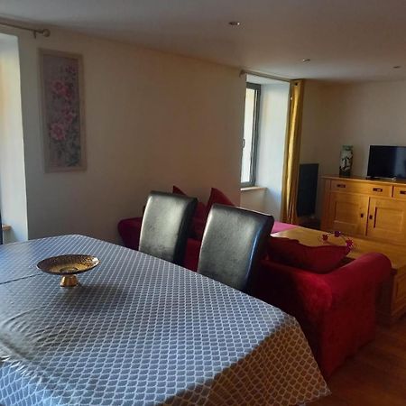 Appartement Centre Du Village Brides Les Bains Екстериор снимка
