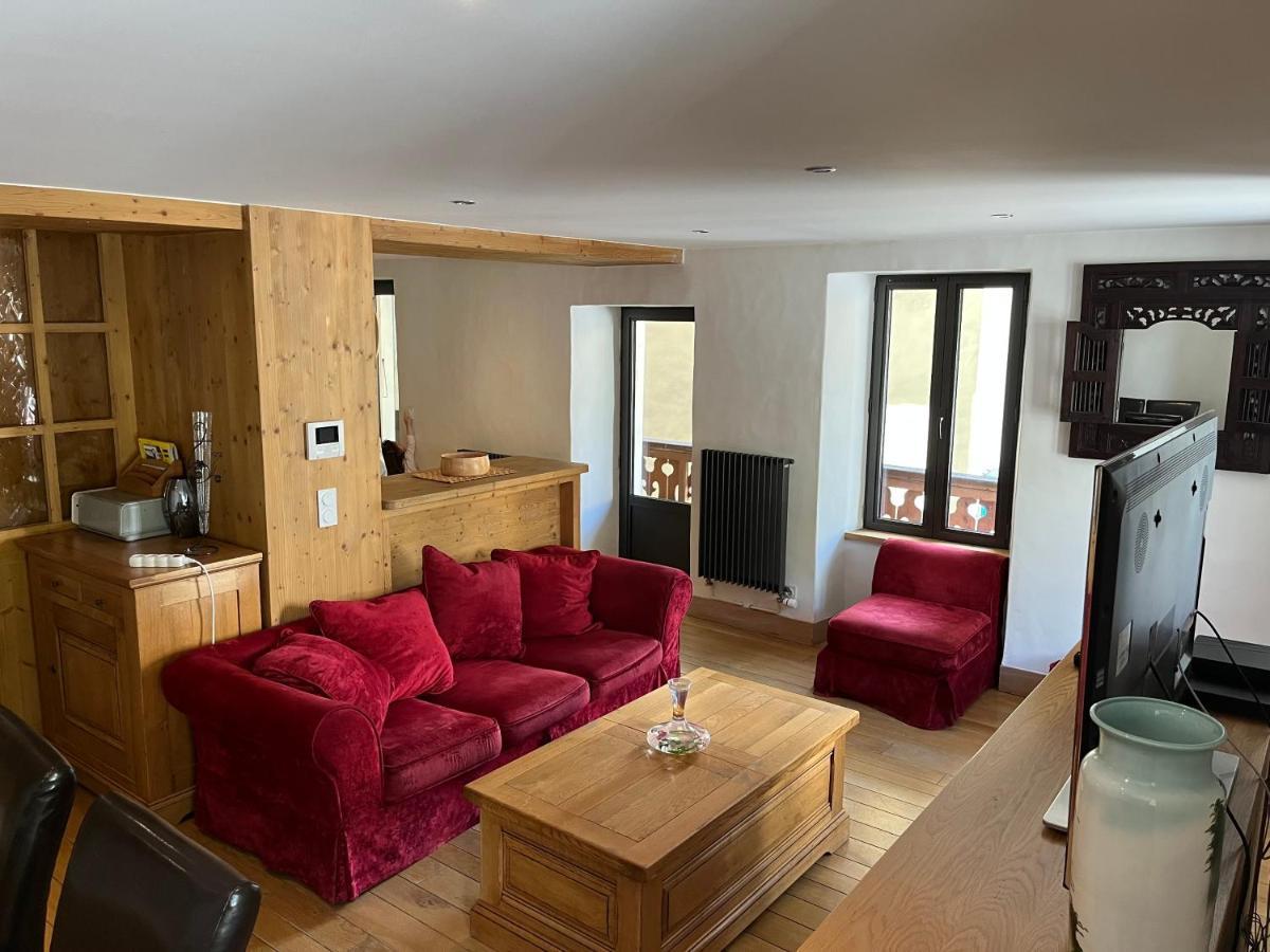 Appartement Centre Du Village Brides Les Bains Екстериор снимка